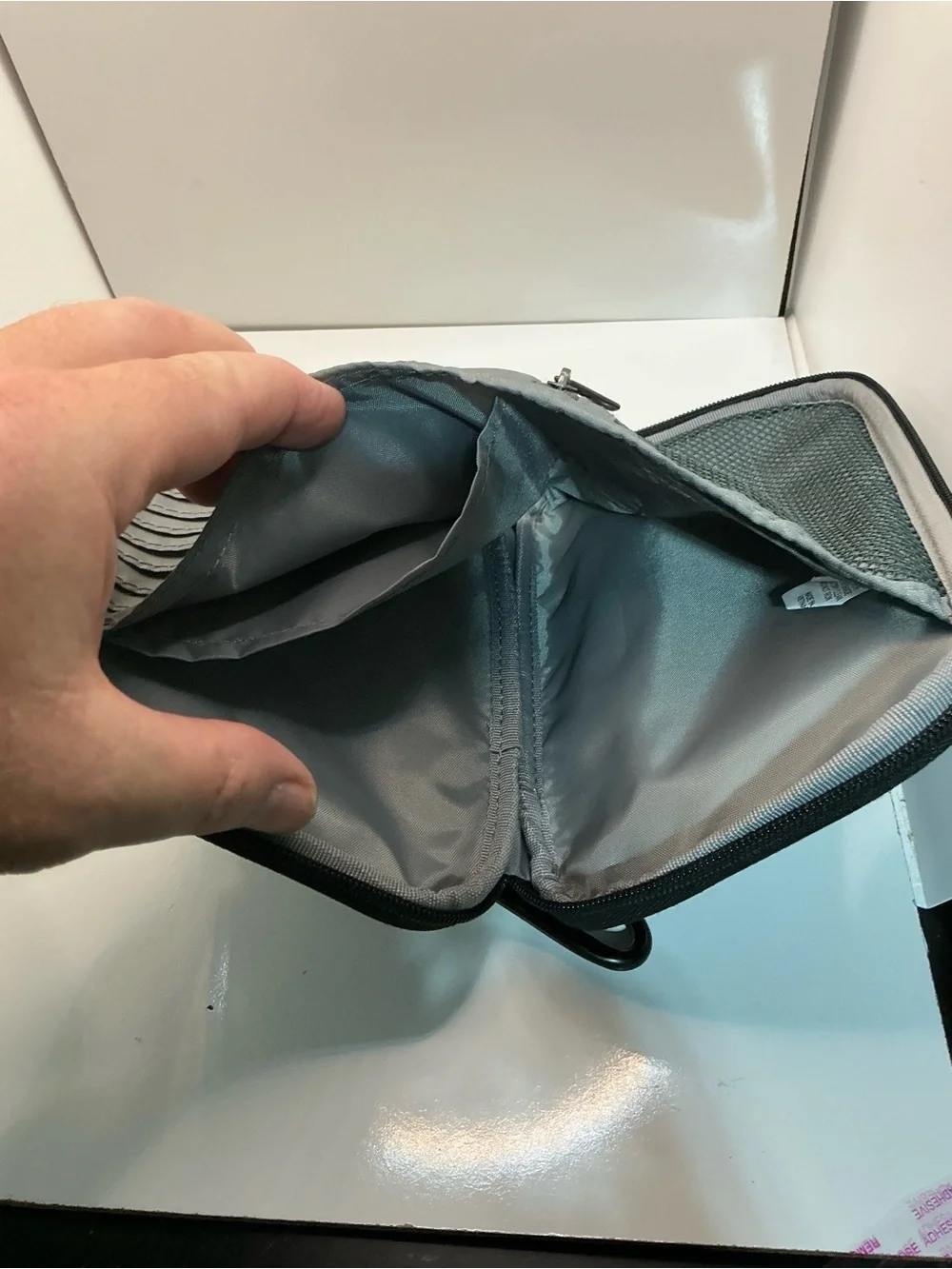 Eagle Creek Black Travel Wallet Organizer